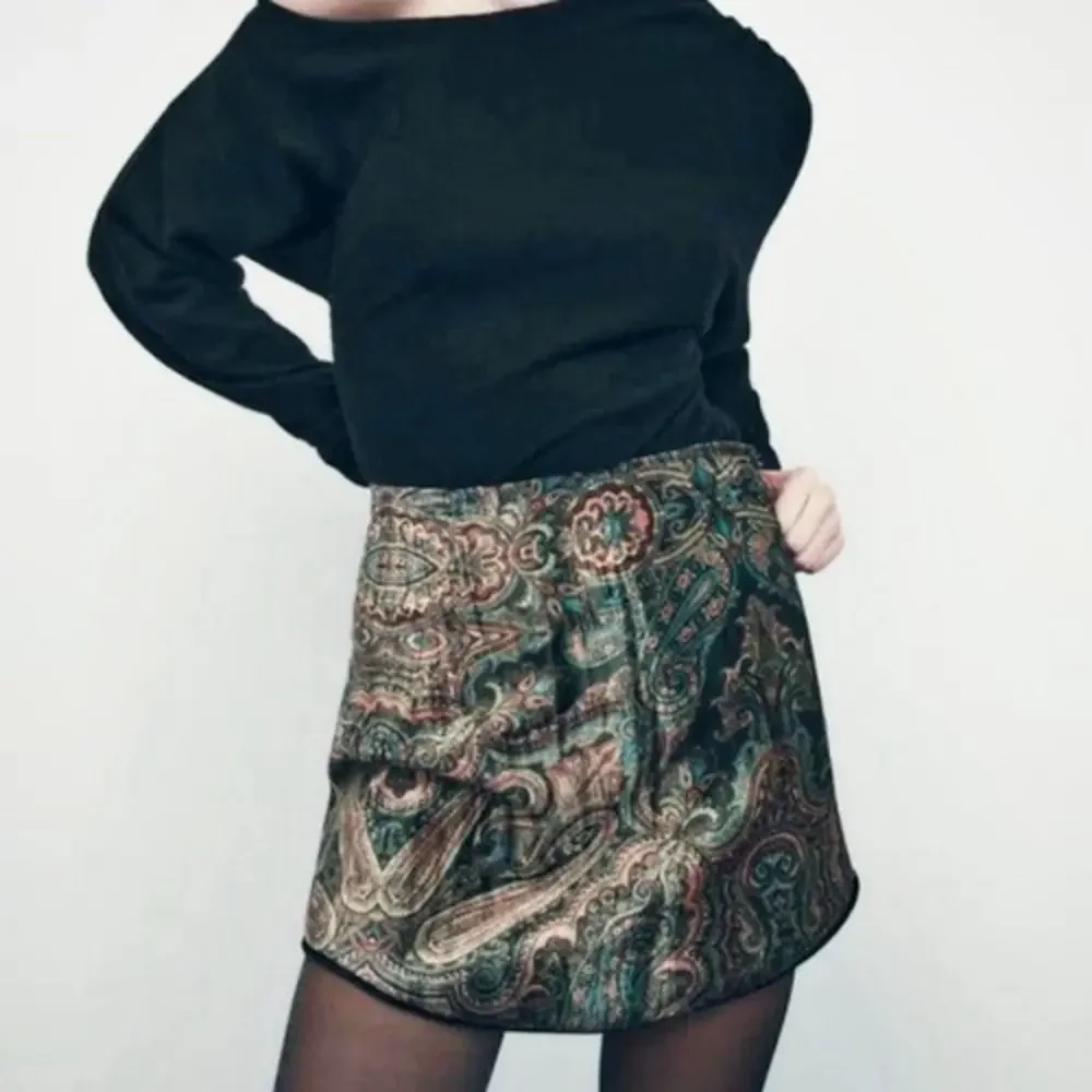 Zara Paisley Velvet Mini Skirt Sz Large L Multicolor Brown Green Blue Short NWT - Picture 1 of 6